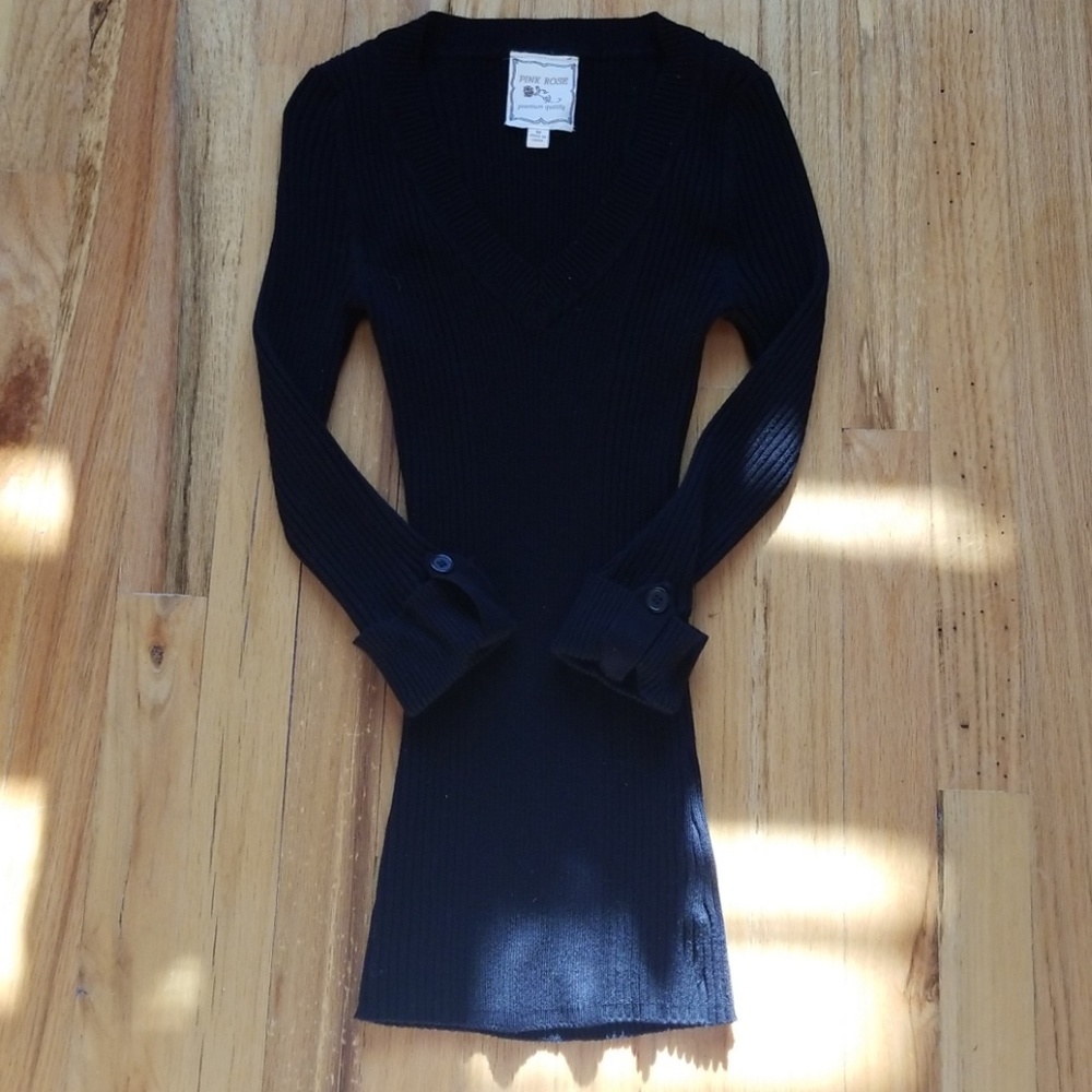Stretchy 3/4 length sleeve sweater